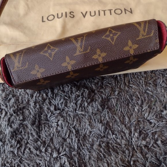 🌹Amazing Rare Louis Vuitton Recital - Picture 6 of 15